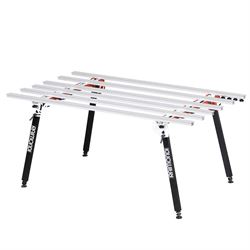 Arbejdsbord 180 cm i længden og 100 - 150 cm i bredden.