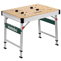 Multifunktionsbord opstillet